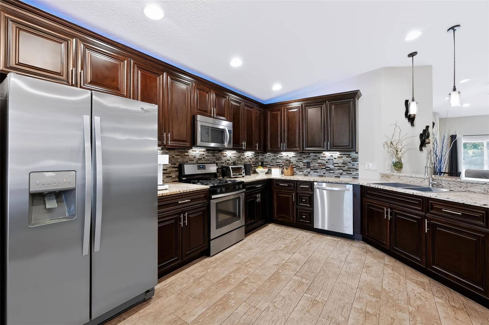 105 SAN LORENZO COURT, Bradenton, FL 34208 105 SAN LORENZO COURT, Bradenton, FL 34208
