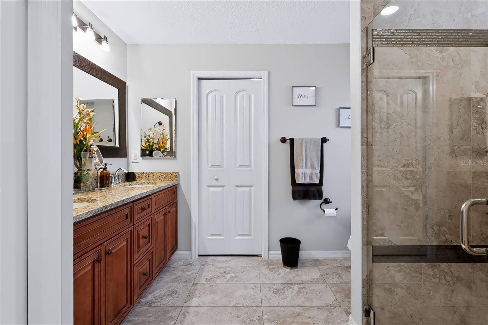 105 SAN LORENZO COURT, Bradenton, FL 34208 105 SAN LORENZO COURT, Bradenton, FL 34208