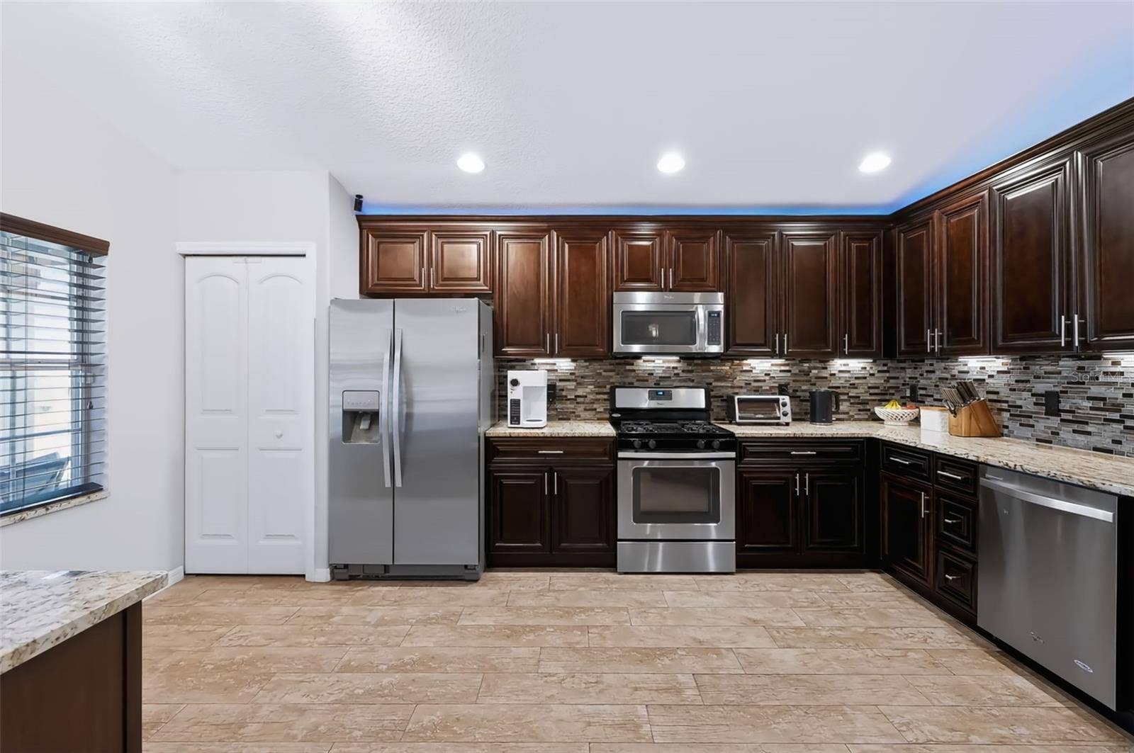 105 SAN LORENZO COURT, Bradenton, FL 34208 105 SAN LORENZO COURT, Bradenton, FL 34208