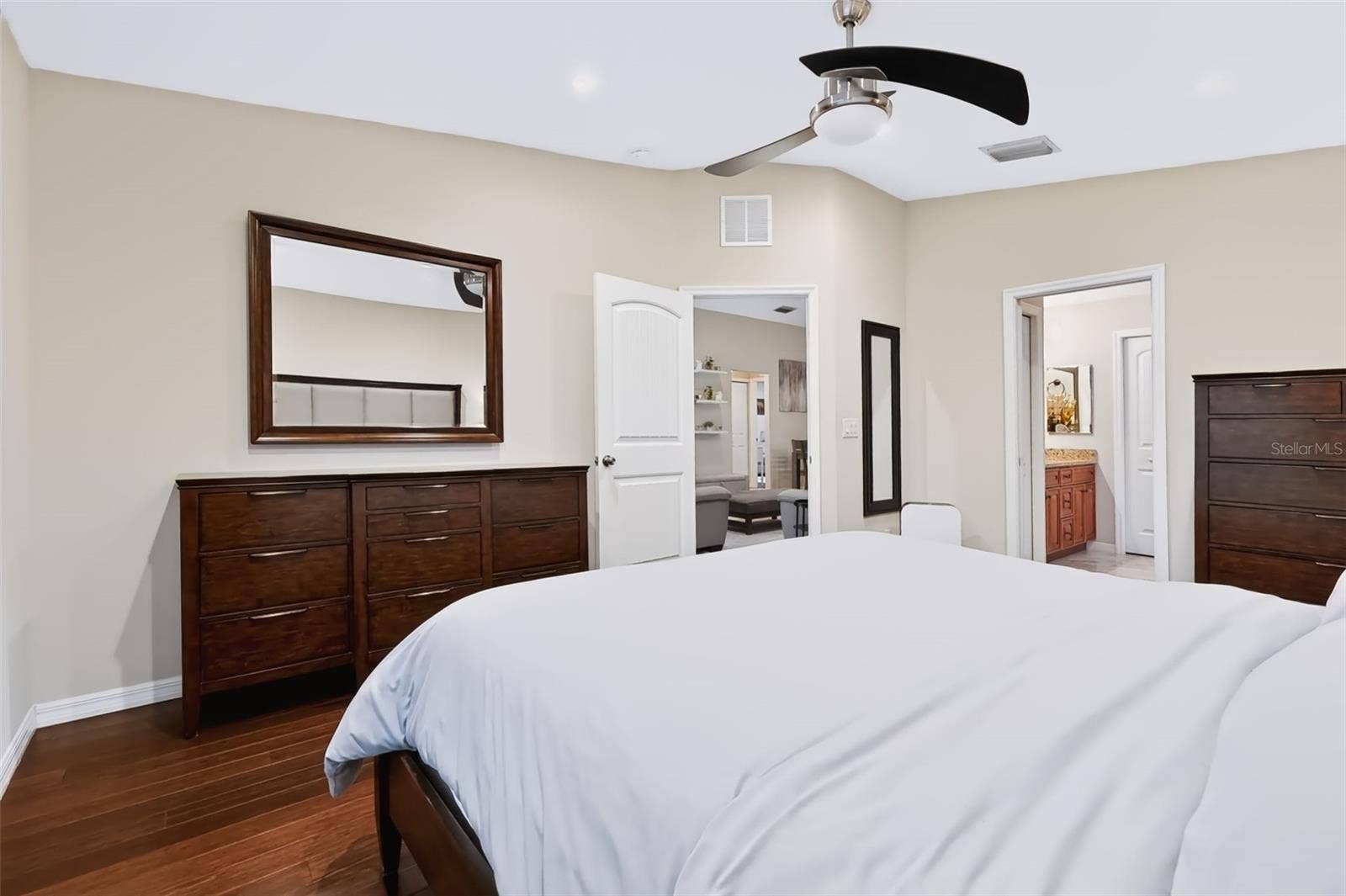 105 SAN LORENZO COURT, Bradenton, FL 34208 105 SAN LORENZO COURT, Bradenton, FL 34208