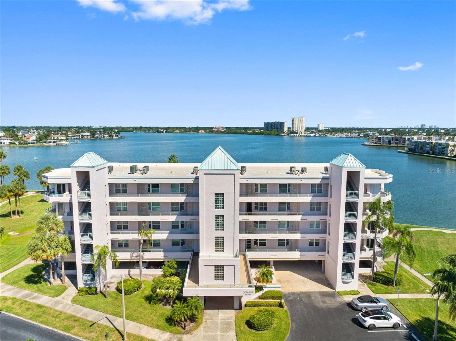8021 SAILBOAT KEY BOULEVARD S, #304, St Petersburg, FL 33707 8021 SAILBOAT KEY BOULEVARD S, #304, St Petersburg, FL 33707