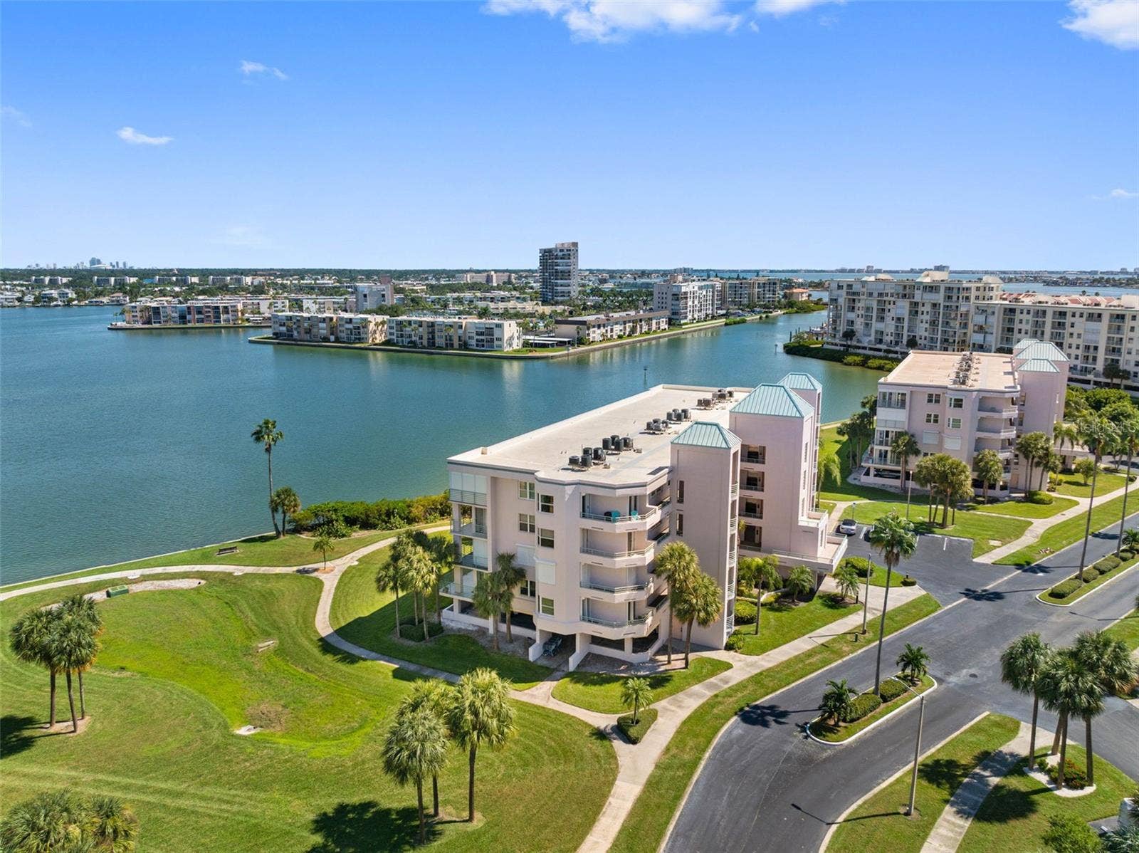 8021 SAILBOAT KEY BOULEVARD S, #304, St Petersburg, FL 33707 8021 SAILBOAT KEY BOULEVARD S, #304, St Petersburg, FL 33707