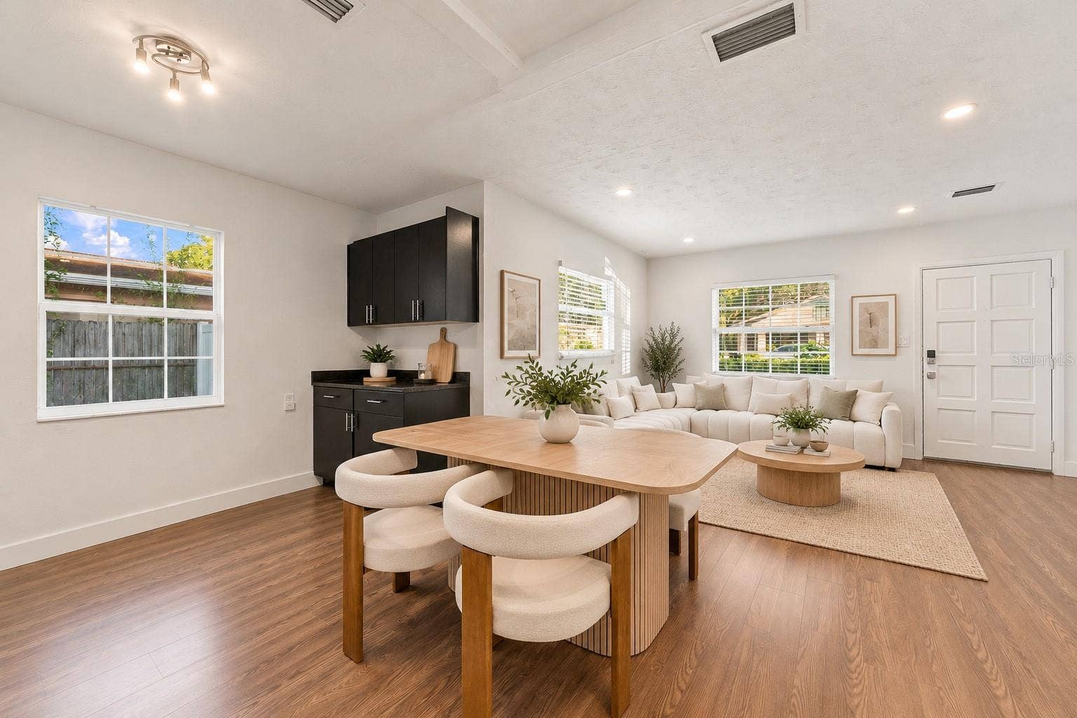 3606 W BAY TO BAY BOULEVARD, Tampa, FL 33629 3606 W BAY TO BAY BOULEVARD, Tampa, FL 33629
