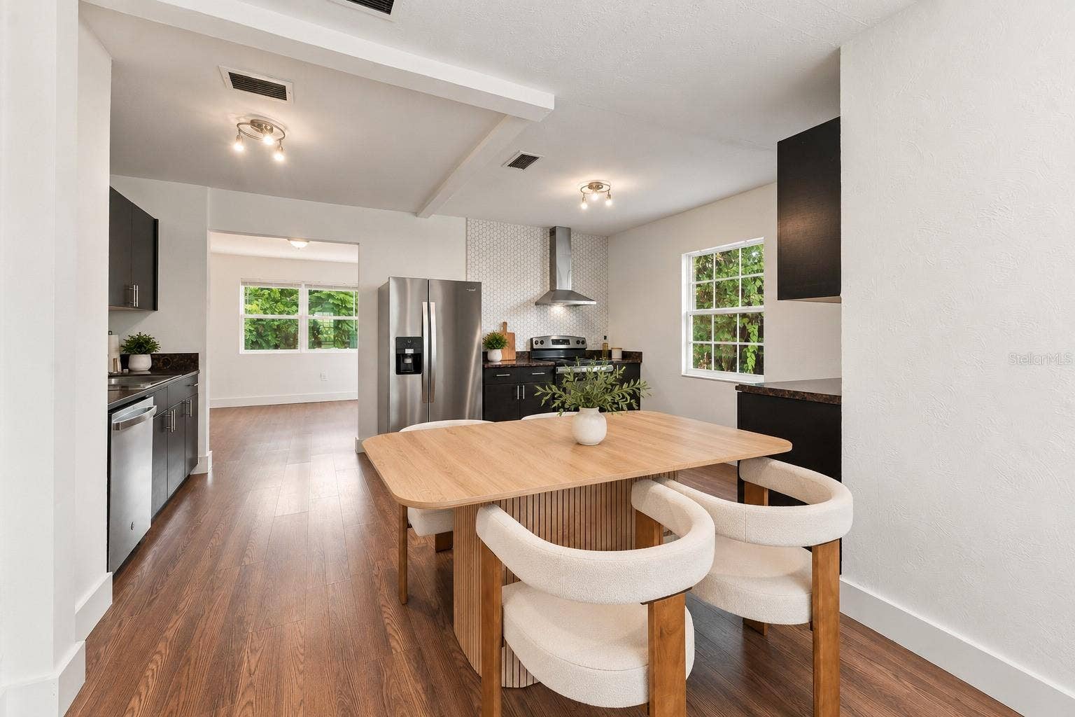 3606 W BAY TO BAY BOULEVARD, Tampa, FL 33629 3606 W BAY TO BAY BOULEVARD, Tampa, FL 33629