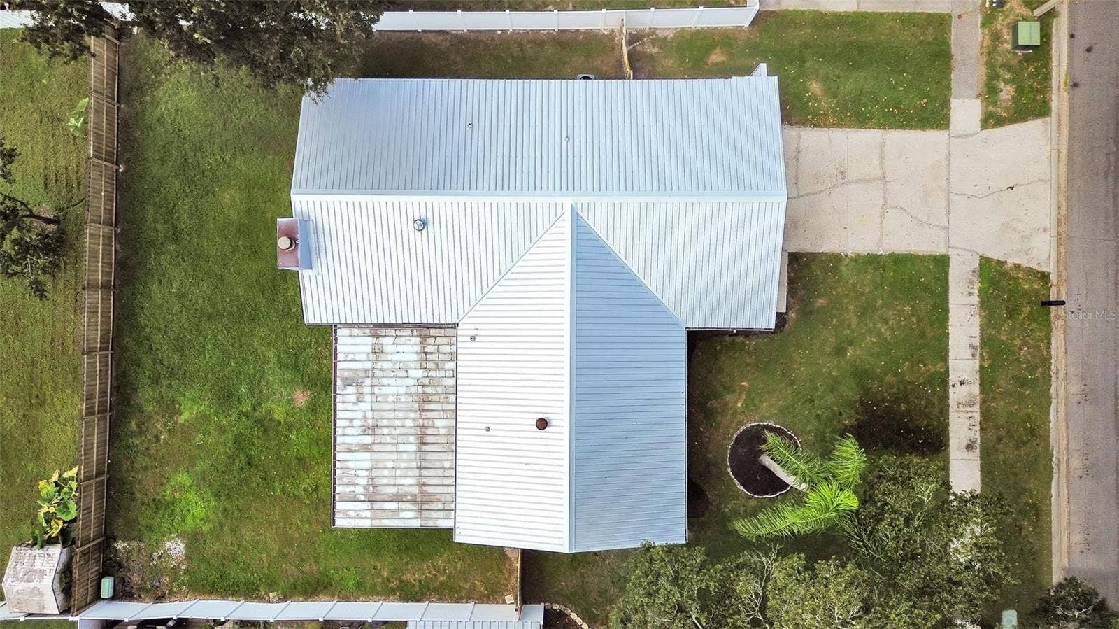17531 BRANDYWINE DRIVE, Lutz, FL 33549 17531 BRANDYWINE DRIVE, Lutz, FL 33549