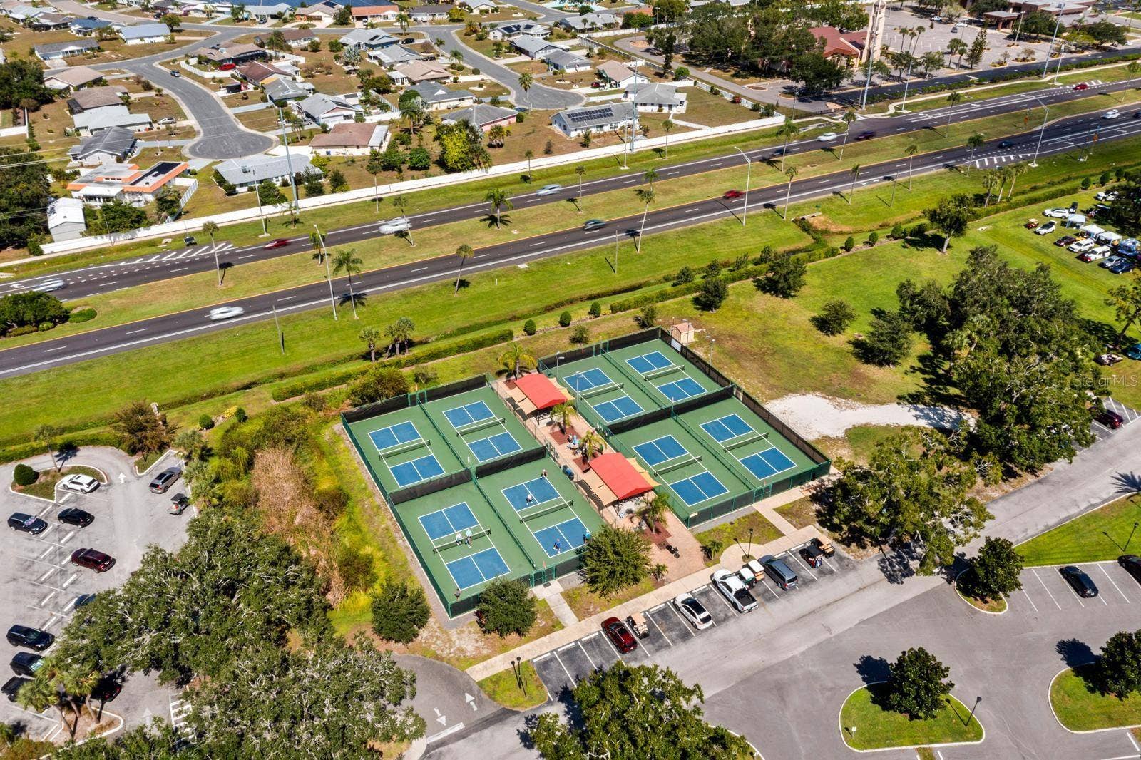 1906 CANTERBURY LANE, #32, Sun City Center, FL 33573 1906 CANTERBURY LANE, #32, Sun City Center, FL 33573