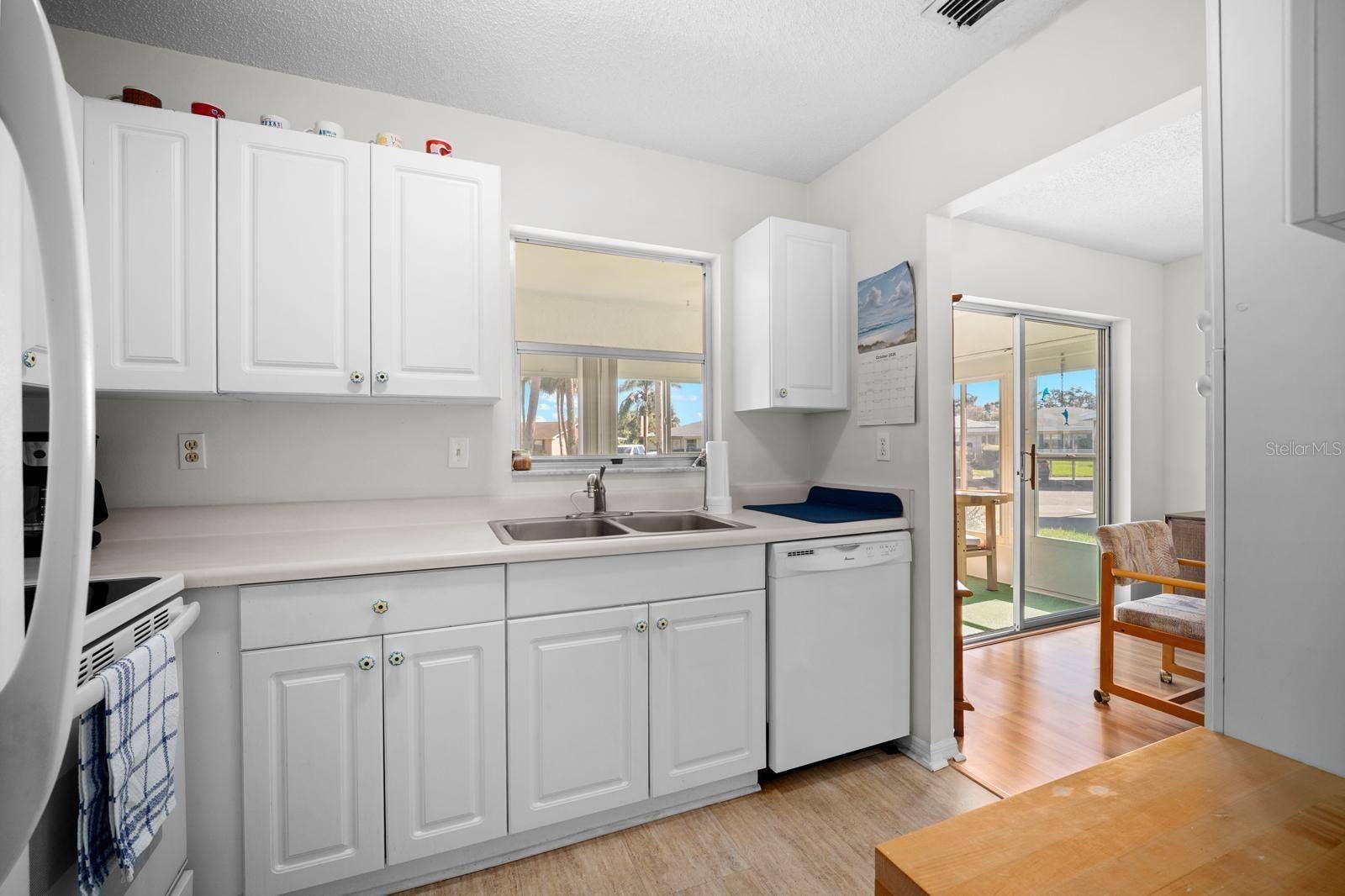 1906 CANTERBURY LANE, #32, Sun City Center, FL 33573 1906 CANTERBURY LANE, #32, Sun City Center, FL 33573