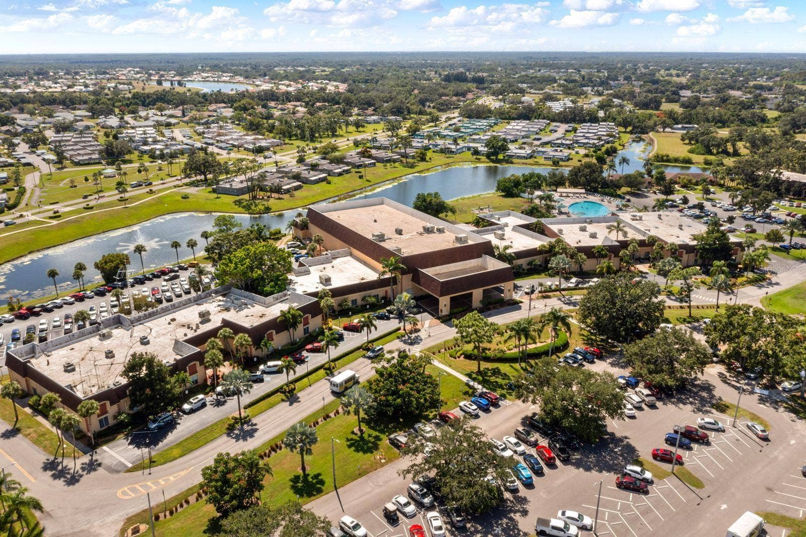 1906 CANTERBURY LANE, #32, Sun City Center, FL 33573 1906 CANTERBURY LANE, #32, Sun City Center, FL 33573