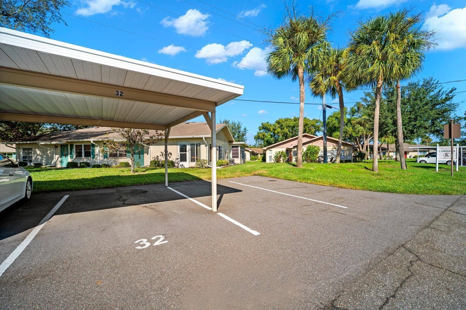 1906 CANTERBURY LANE, #32, Sun City Center, FL 33573 1906 CANTERBURY LANE, #32, Sun City Center, FL 33573