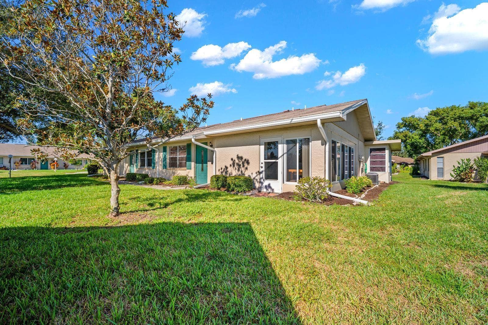 1906 CANTERBURY LANE, #32, Sun City Center, FL 33573 1906 CANTERBURY LANE, #32, Sun City Center, FL 33573