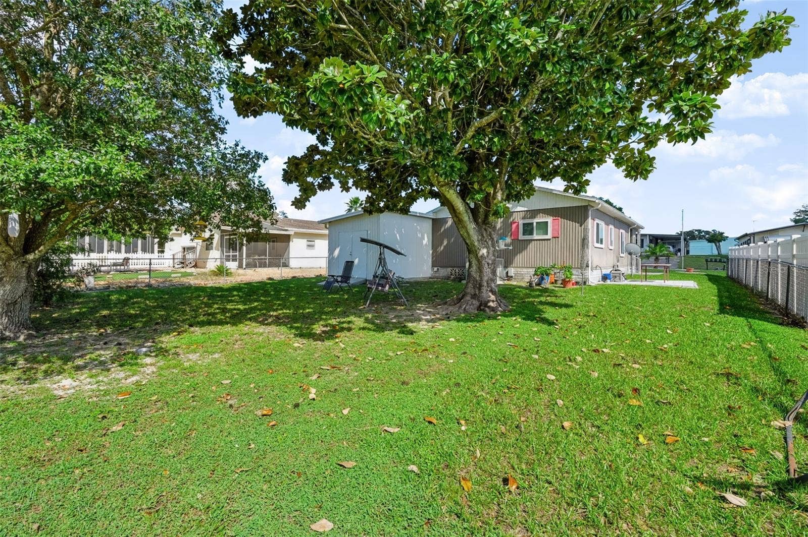 8481 DICKENS AVENUE, Brooksville, FL 34613