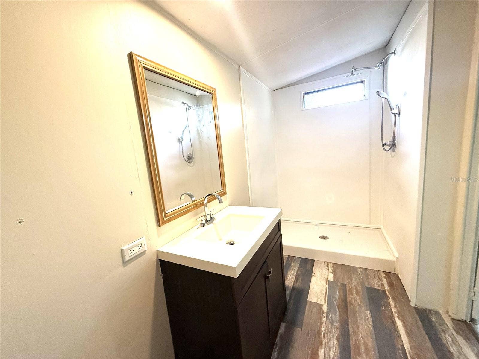 5111 HILL DRIVE, Zephyrhills, FL 33542 Owners Bathroom