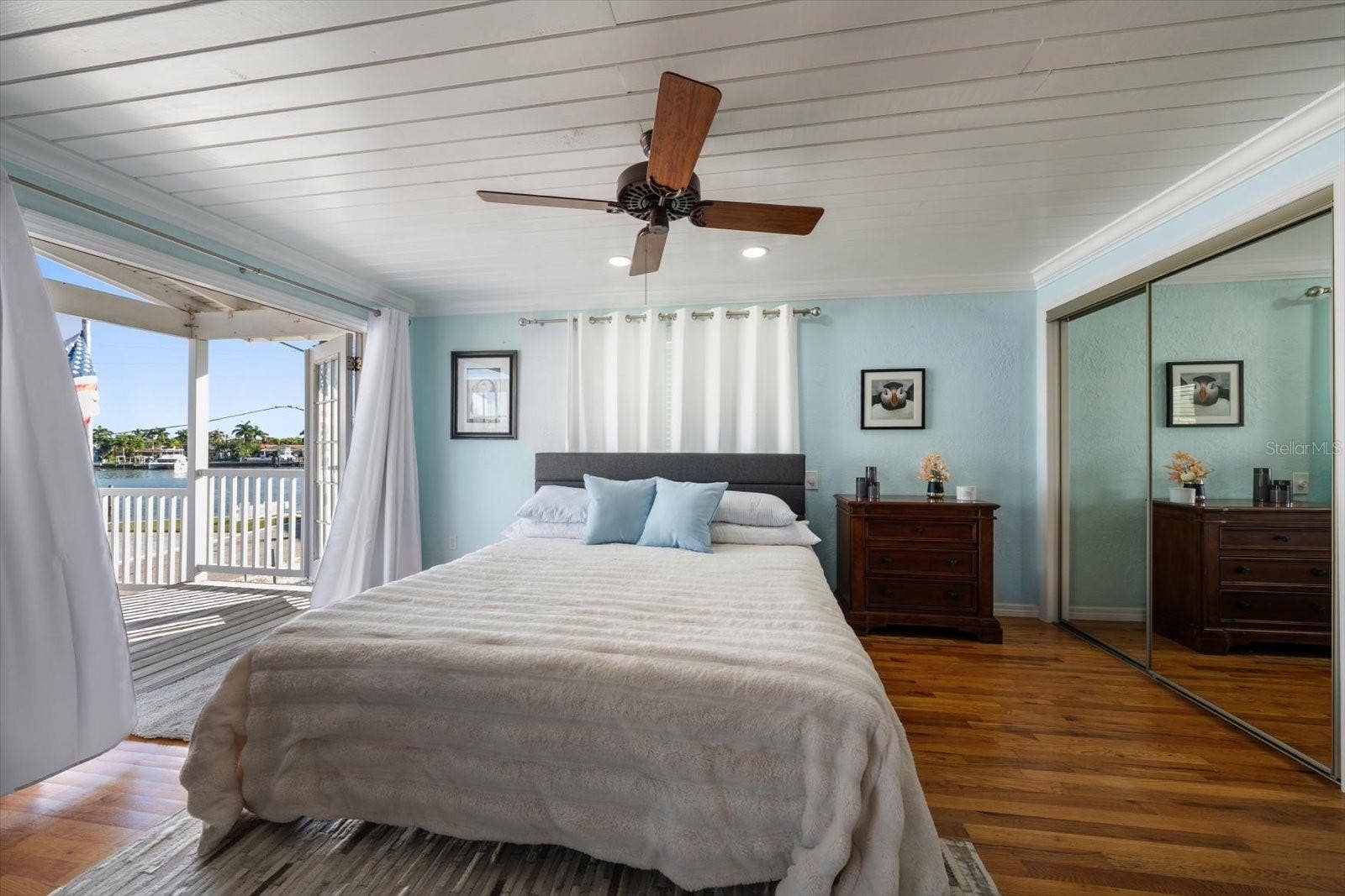 115 99TH AVENUE, Treasure Island, FL 33706
