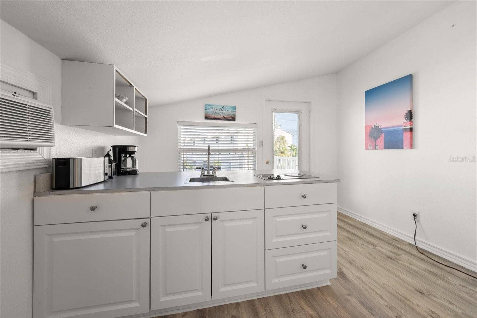 115 99TH AVENUE, Treasure Island, FL 33706