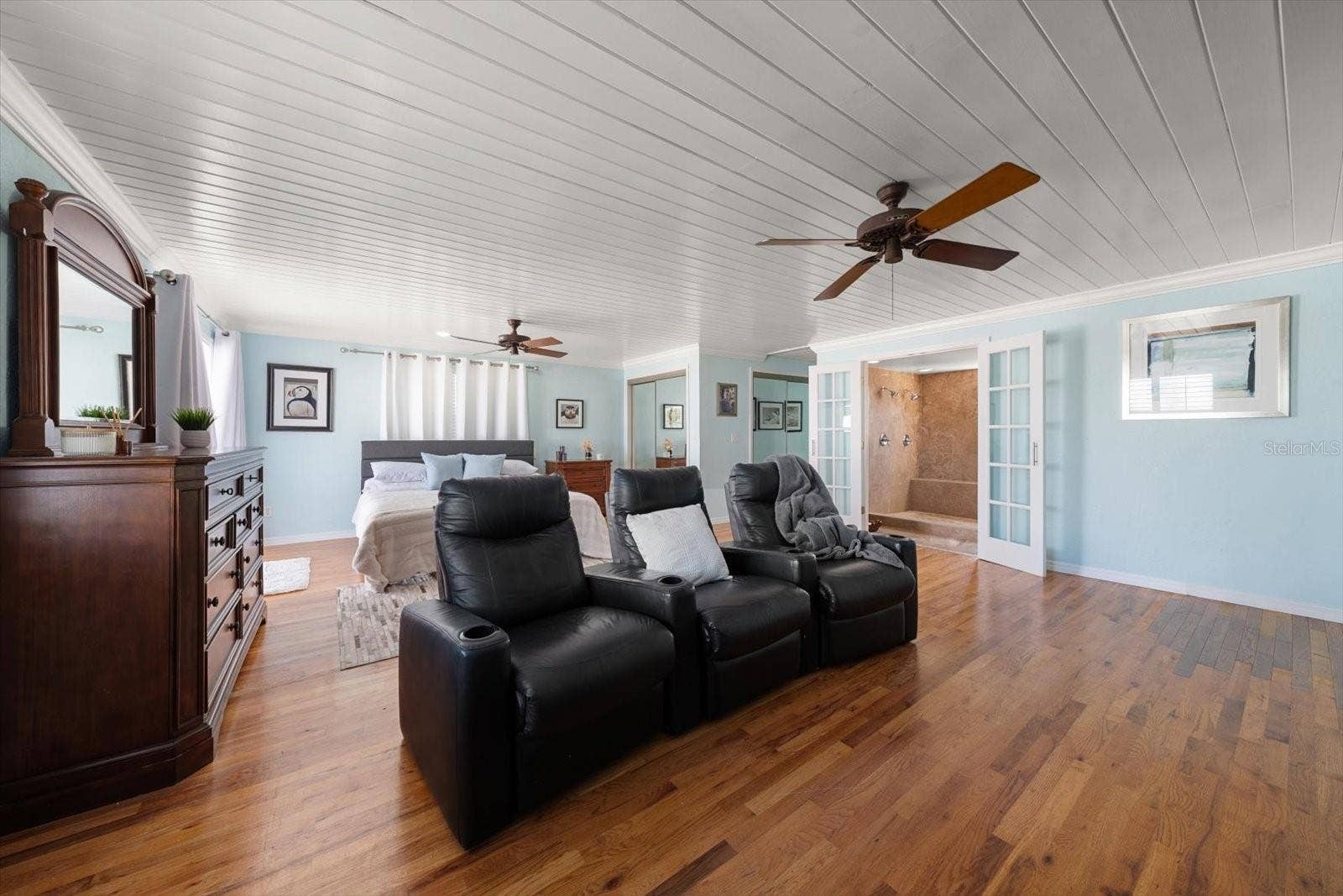 115 99TH AVENUE, Treasure Island, FL 33706