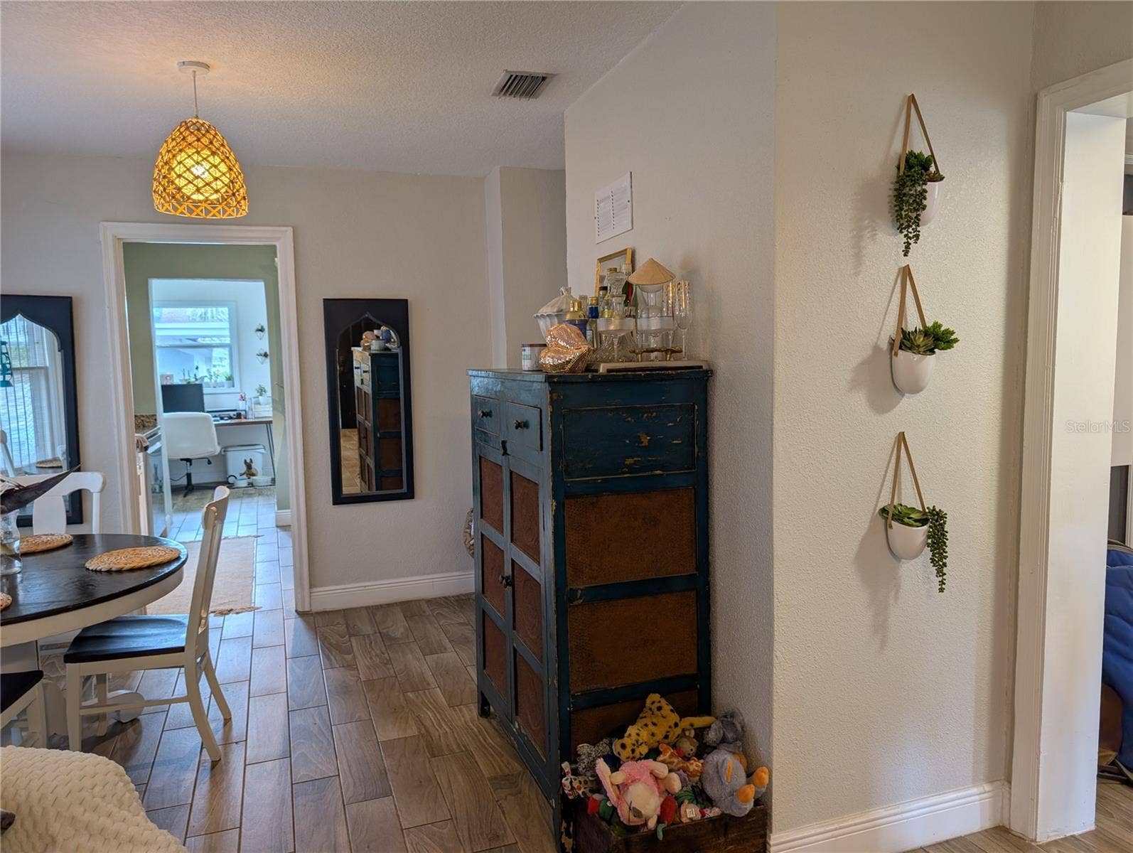 1008 E HAMILTON AVENUE, Tampa, FL 33604 1008 E HAMILTON AVENUE, Tampa, FL 33604
