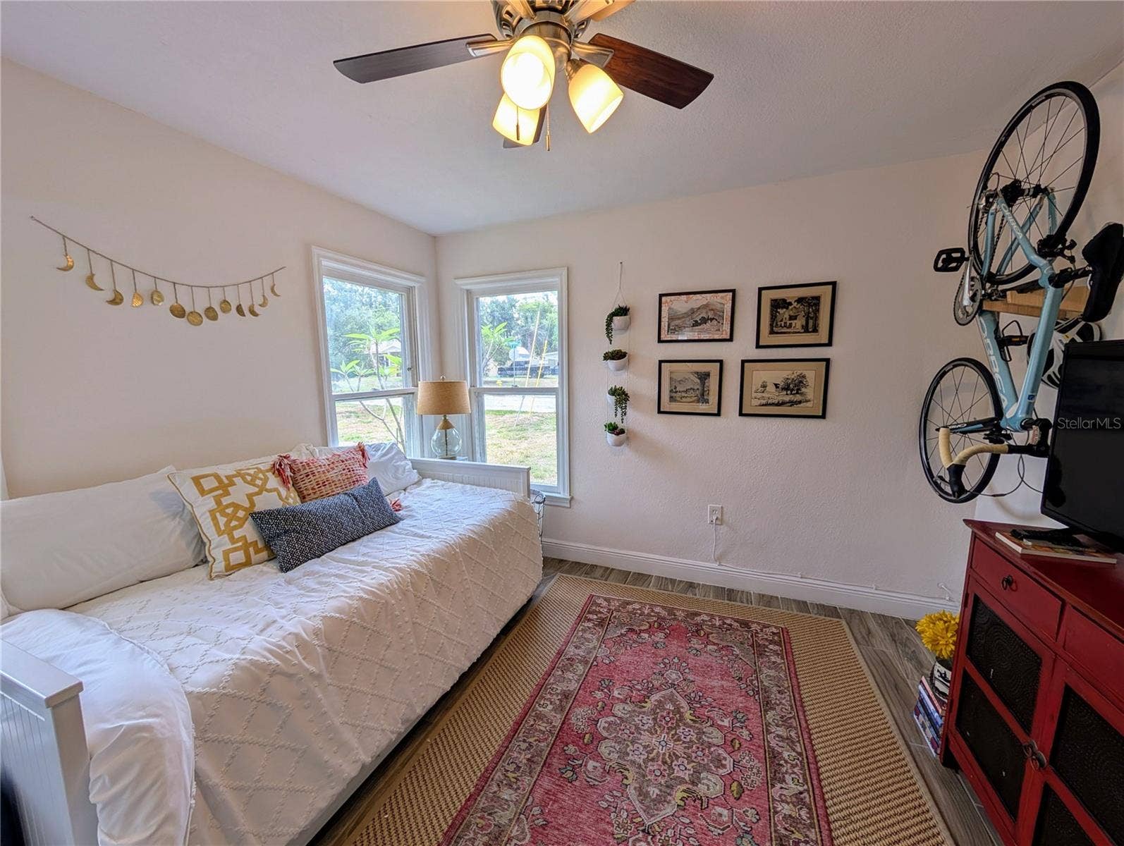 1008 E HAMILTON AVENUE, Tampa, FL 33604 1008 E HAMILTON AVENUE, Tampa, FL 33604