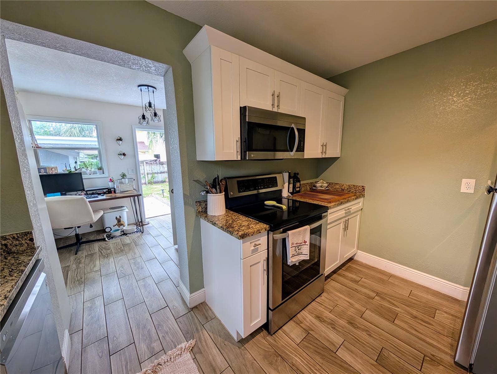 1008 E HAMILTON AVENUE, Tampa, FL 33604 1008 E HAMILTON AVENUE, Tampa, FL 33604