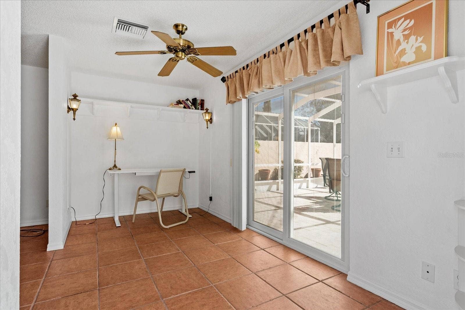 952 AVALON AVE. AVENUE, The Villages, FL 32159 952 AVALON AVE. AVENUE, The Villages, FL 32159