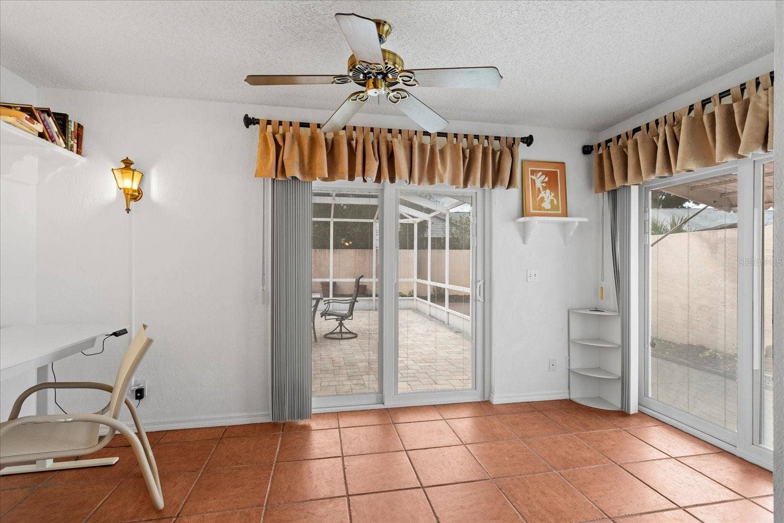 952 AVALON AVE. AVENUE, The Villages, FL 32159 952 AVALON AVE. AVENUE, The Villages, FL 32159