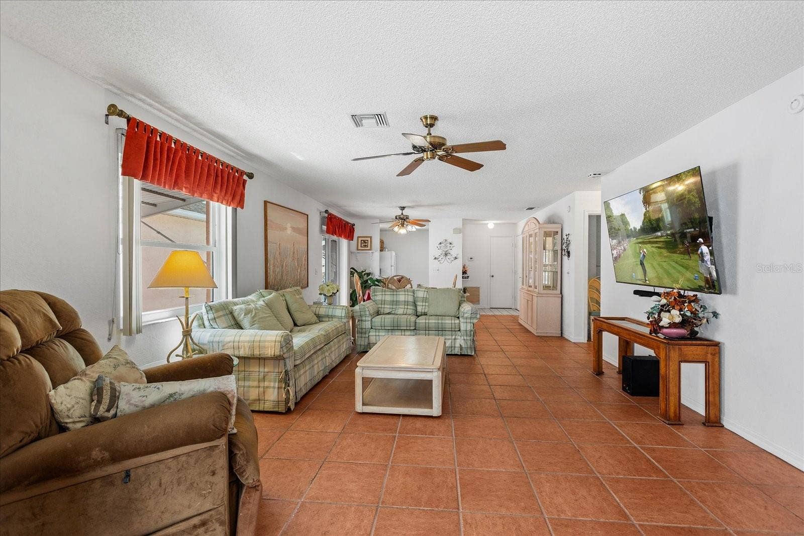 952 AVALON AVE. AVENUE, The Villages, FL 32159 952 AVALON AVE. AVENUE, The Villages, FL 32159