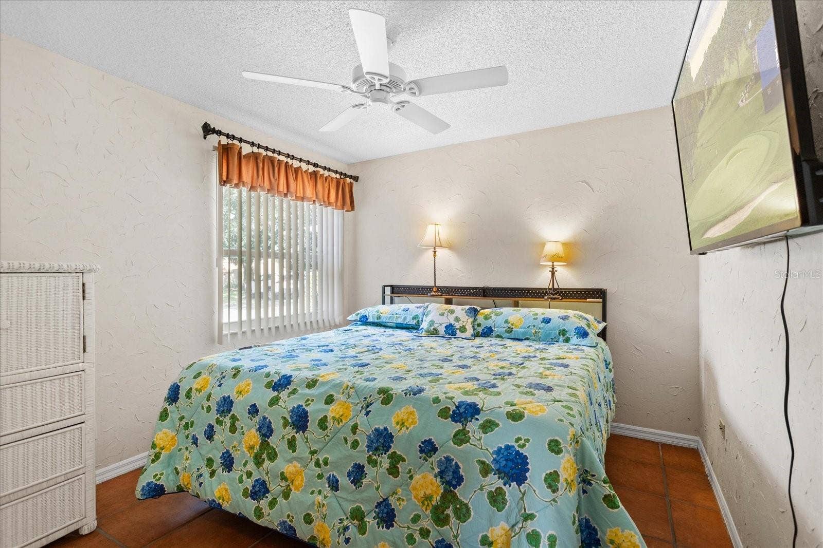 952 AVALON AVE. AVENUE, The Villages, FL 32159 952 AVALON AVE. AVENUE, The Villages, FL 32159