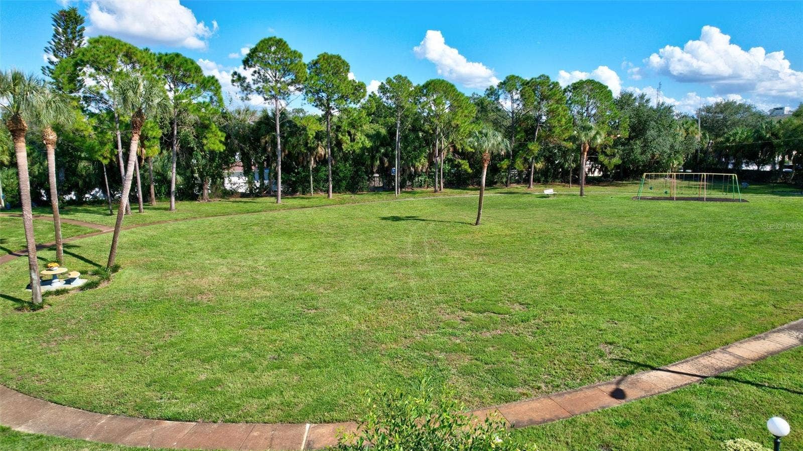 4515 LA CAPRI COURT, Tampa, FL 33611 4515 LA CAPRI COURT, Tampa, FL 33611