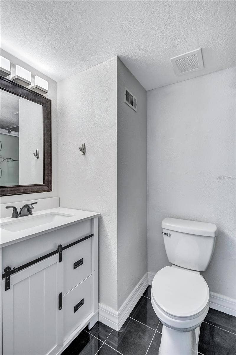 4515 LA CAPRI COURT, Tampa, FL 33611 4515 LA CAPRI COURT, Tampa, FL 33611