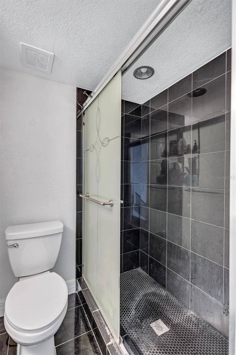 4515 LA CAPRI COURT, Tampa, FL 33611 4515 LA CAPRI COURT, Tampa, FL 33611