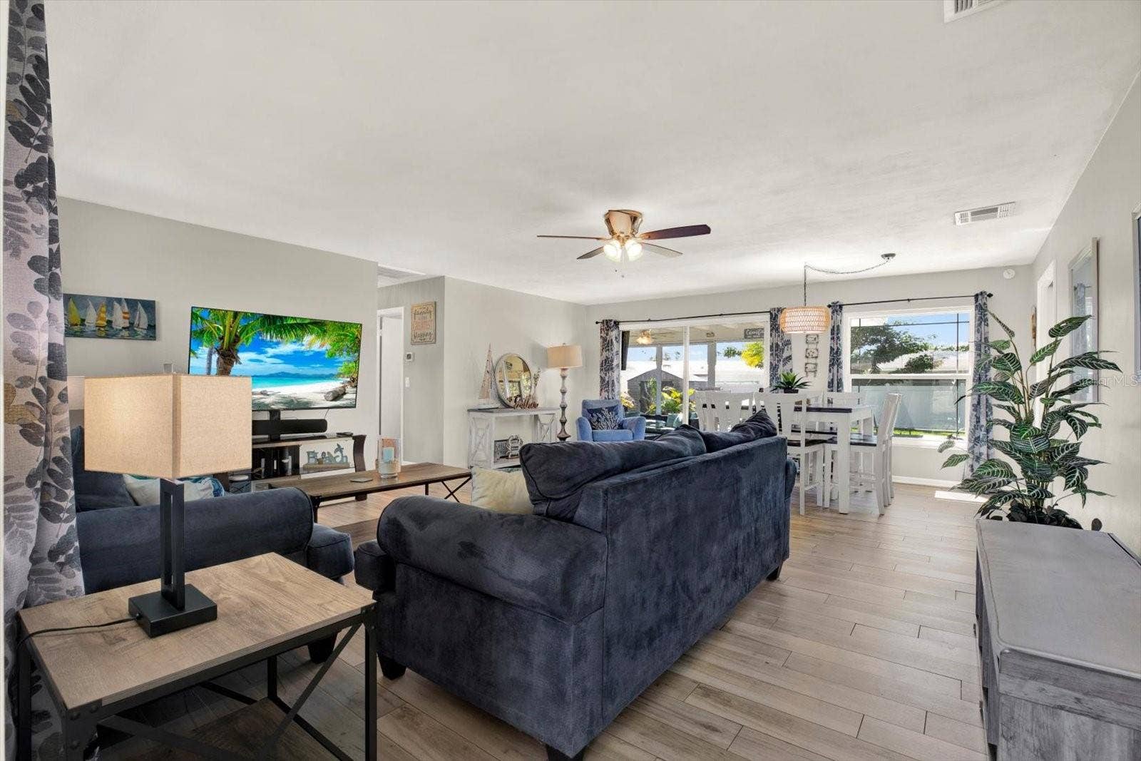 1669 CAMBRIDGE DRIVE, Clearwater, FL 33756