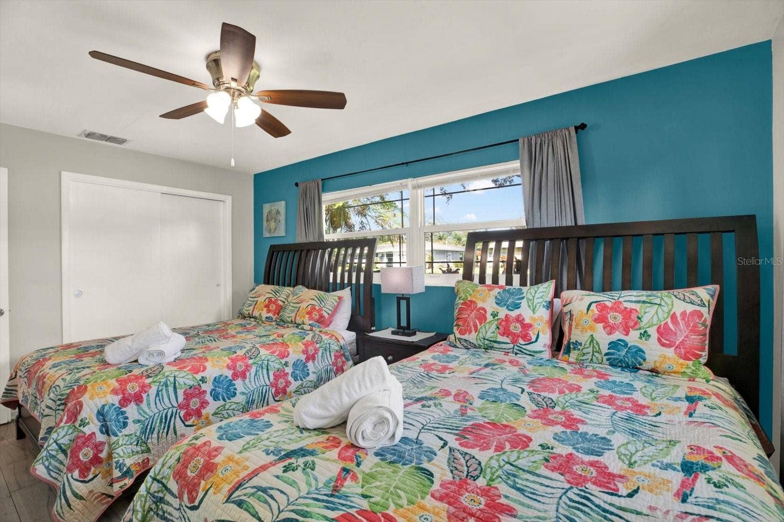 1669 CAMBRIDGE DRIVE, Clearwater, FL 33756