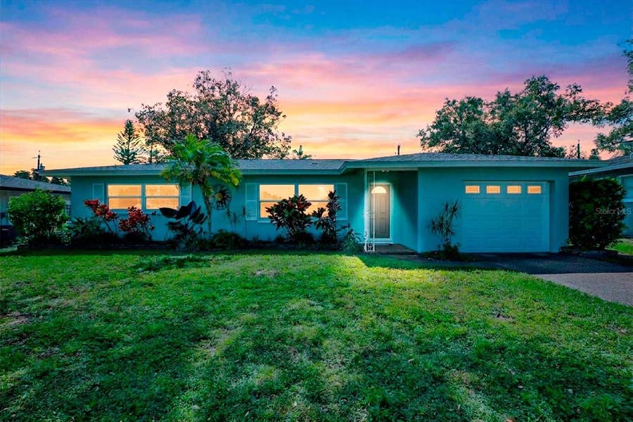 Property photo for 1669 CAMBRIDGE DRIVE, Clearwater, FL
