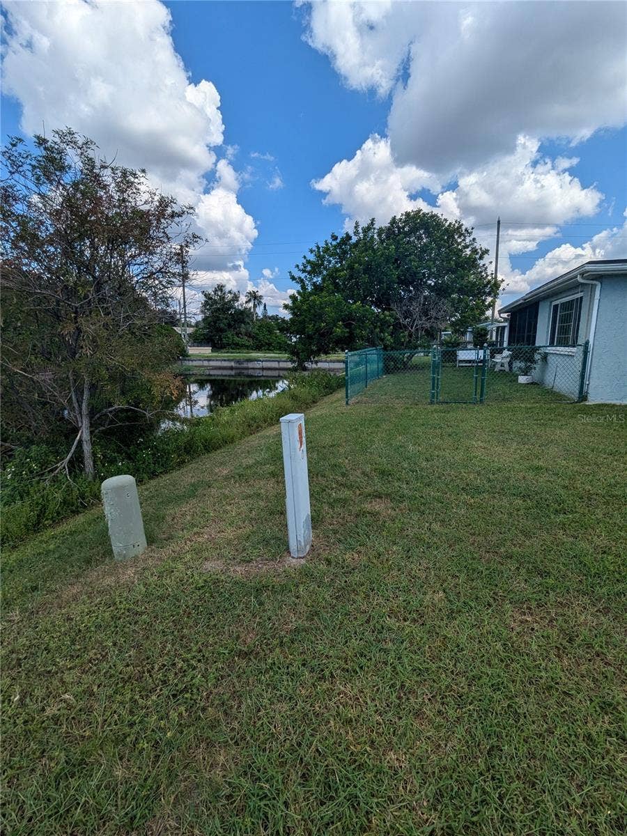 3937 SAIL DRIVE, New Port Richey, FL 34652 FENCED AREA OF REAR YARD