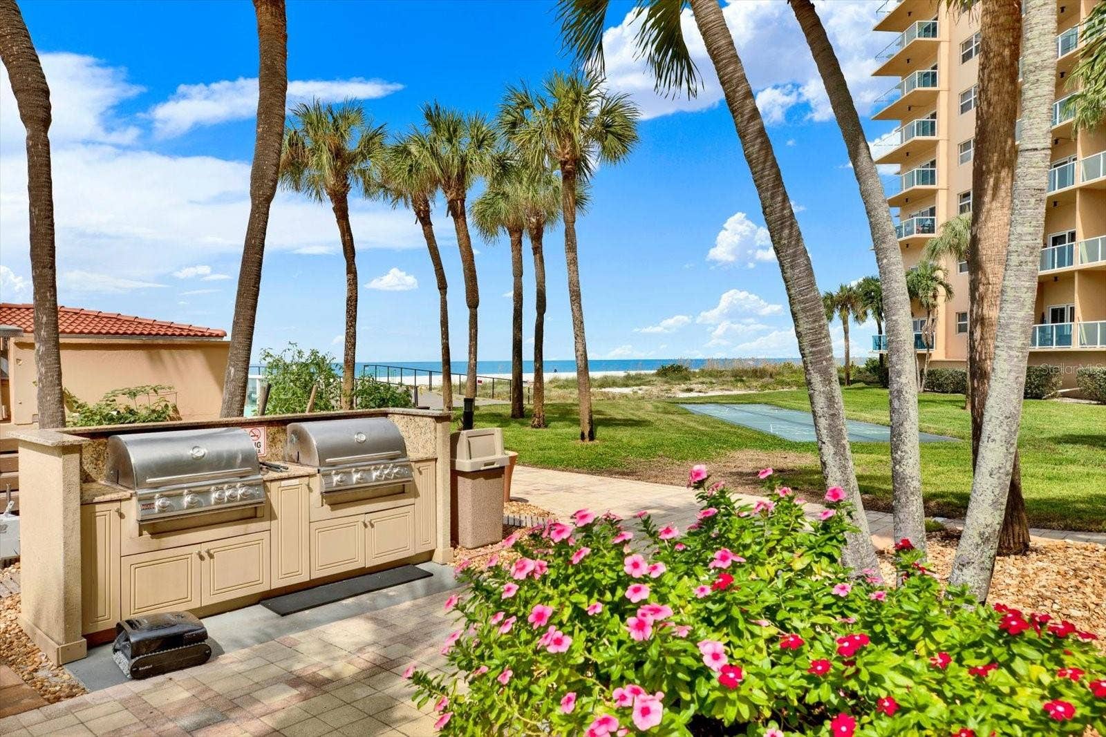 880 MANDALAY AVENUE, #C512, Clearwater Beach, FL 33767 880 MANDALAY AVENUE, #C512, Clearwater Beach, FL 33767