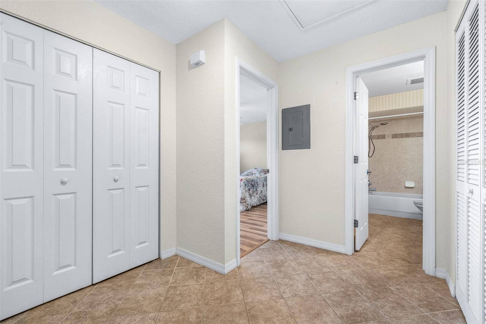 6150 GULFPORT BOULEVARD S, #515, Gulfport, FL 33707 6150 GULFPORT BOULEVARD S, #515, Gulfport, FL 33707