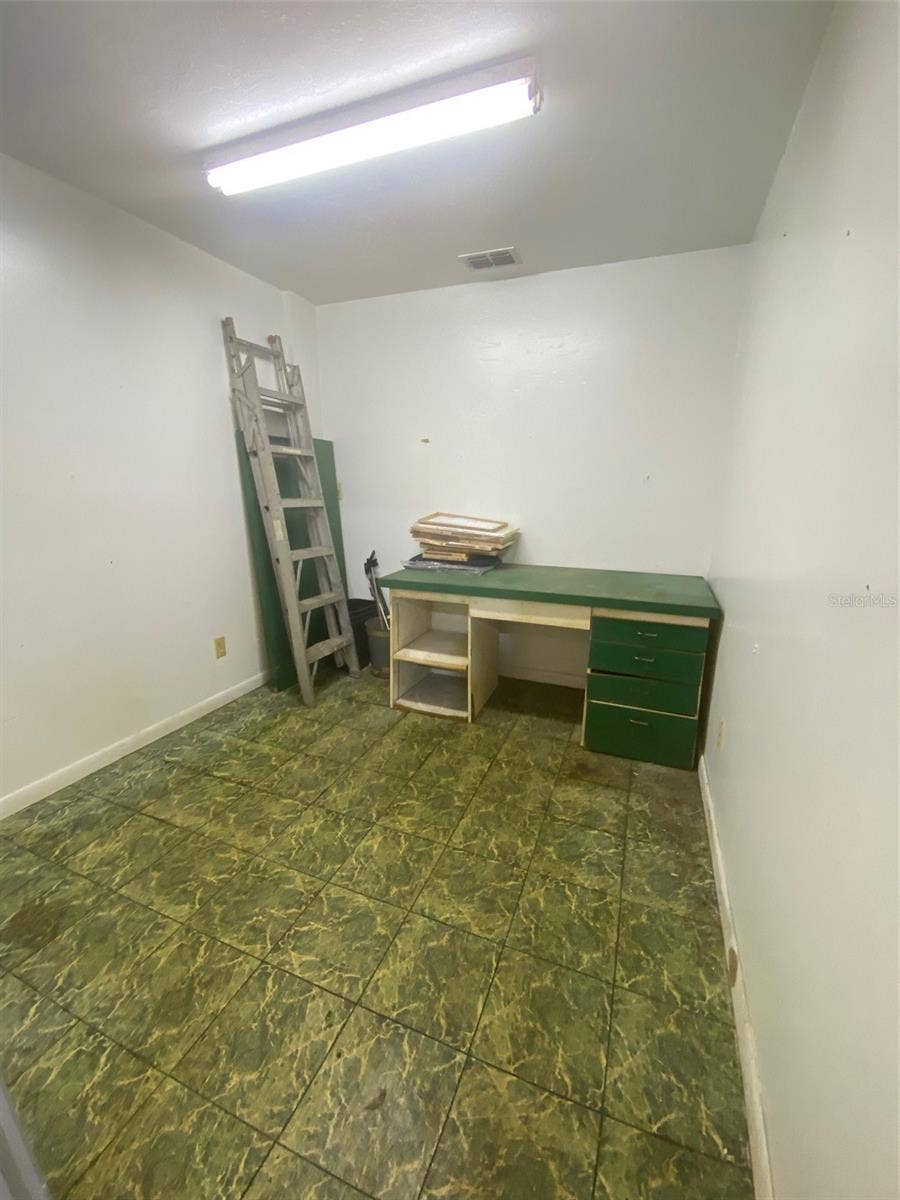 4133 DRANE FIELD ROAD, Lakeland, FL 33811 4133 DRANE FIELD ROAD, Lakeland, FL 33811