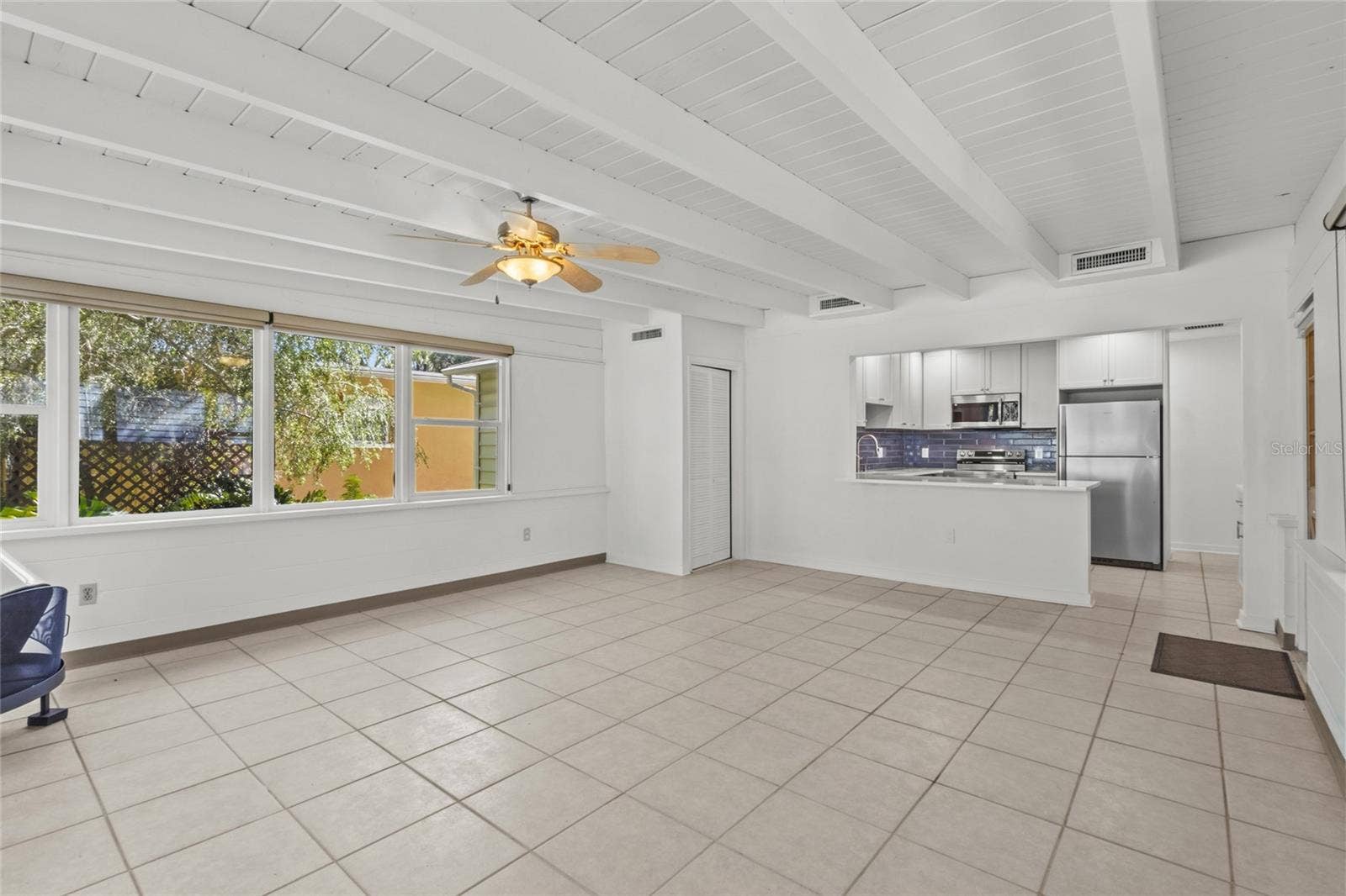 5819 27TH AVENUE S, Gulfport, FL 33707 Living & Dining Room