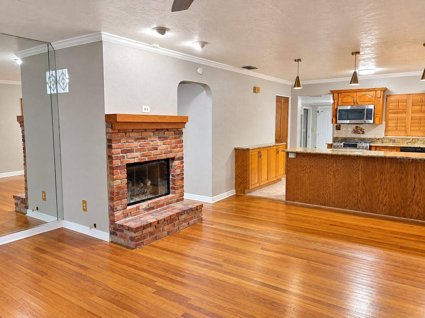 1146 30TH AVENUE N, St Petersburg, FL 33704 1146 30TH AVENUE N, St Petersburg, FL 33704
