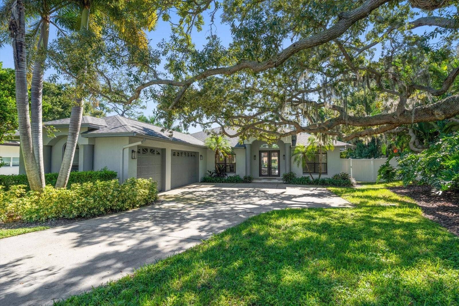 2265 KENT DRIVE, Largo, FL 33774