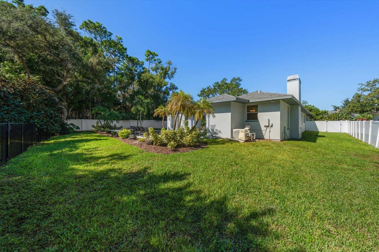 2265 KENT DRIVE, Largo, FL 33774