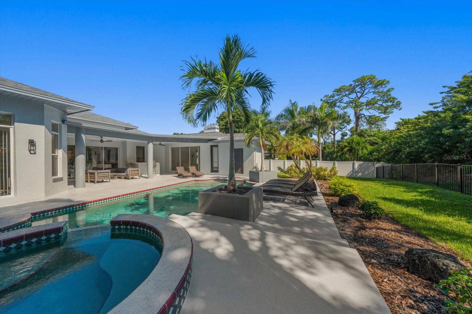 2265 KENT DRIVE, Largo, FL 33774