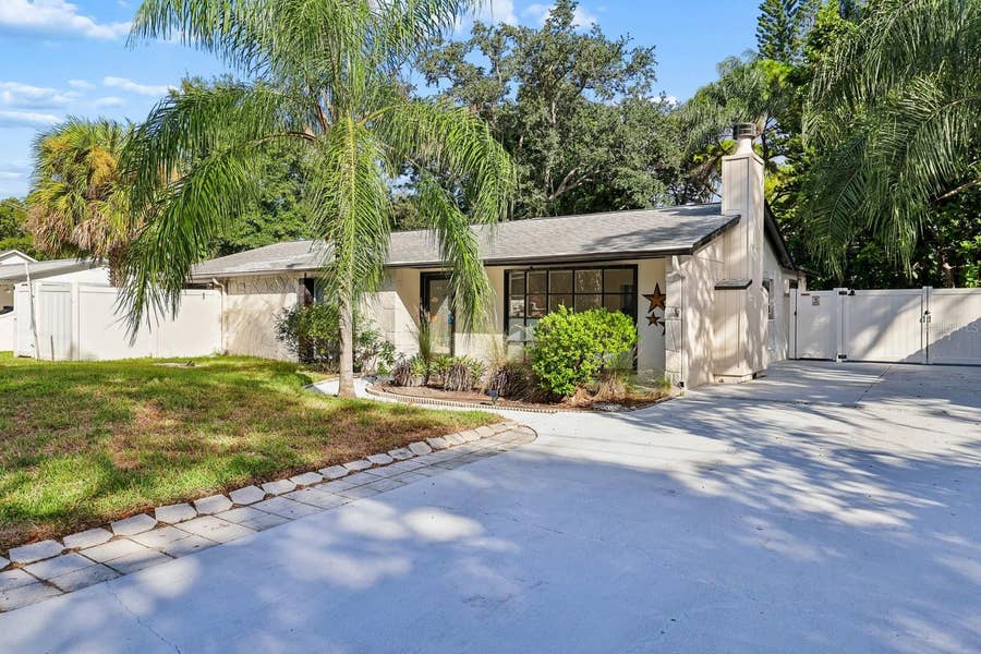 Property photo for 7321 CANAL BOULEVARD, Tampa, FL