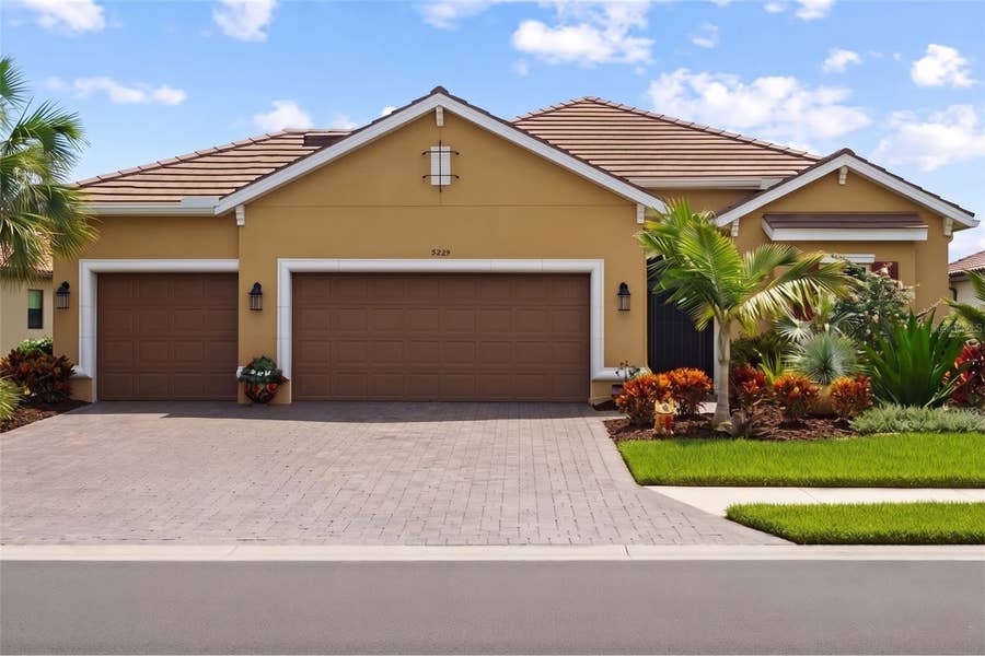 Property photo for 5229 CASERTA COURT, Palmetto, FL