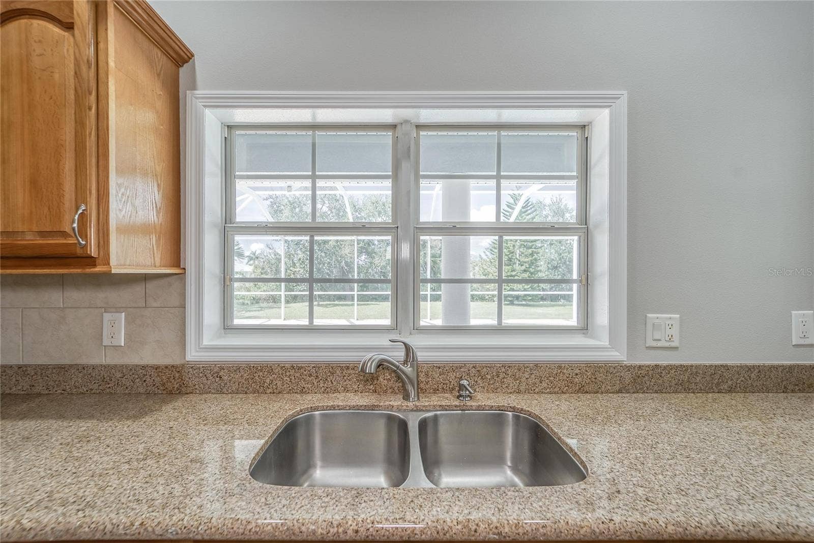 KITCHEN - MAIN