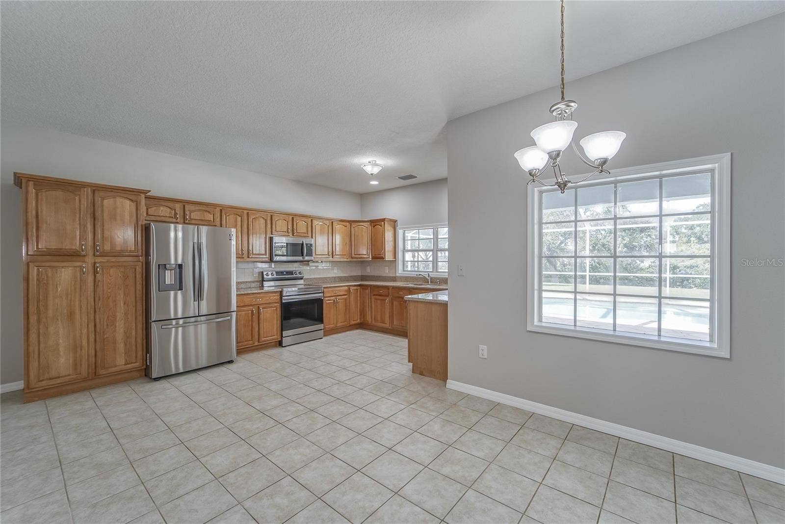 DINING/KITCHEN - MAIN