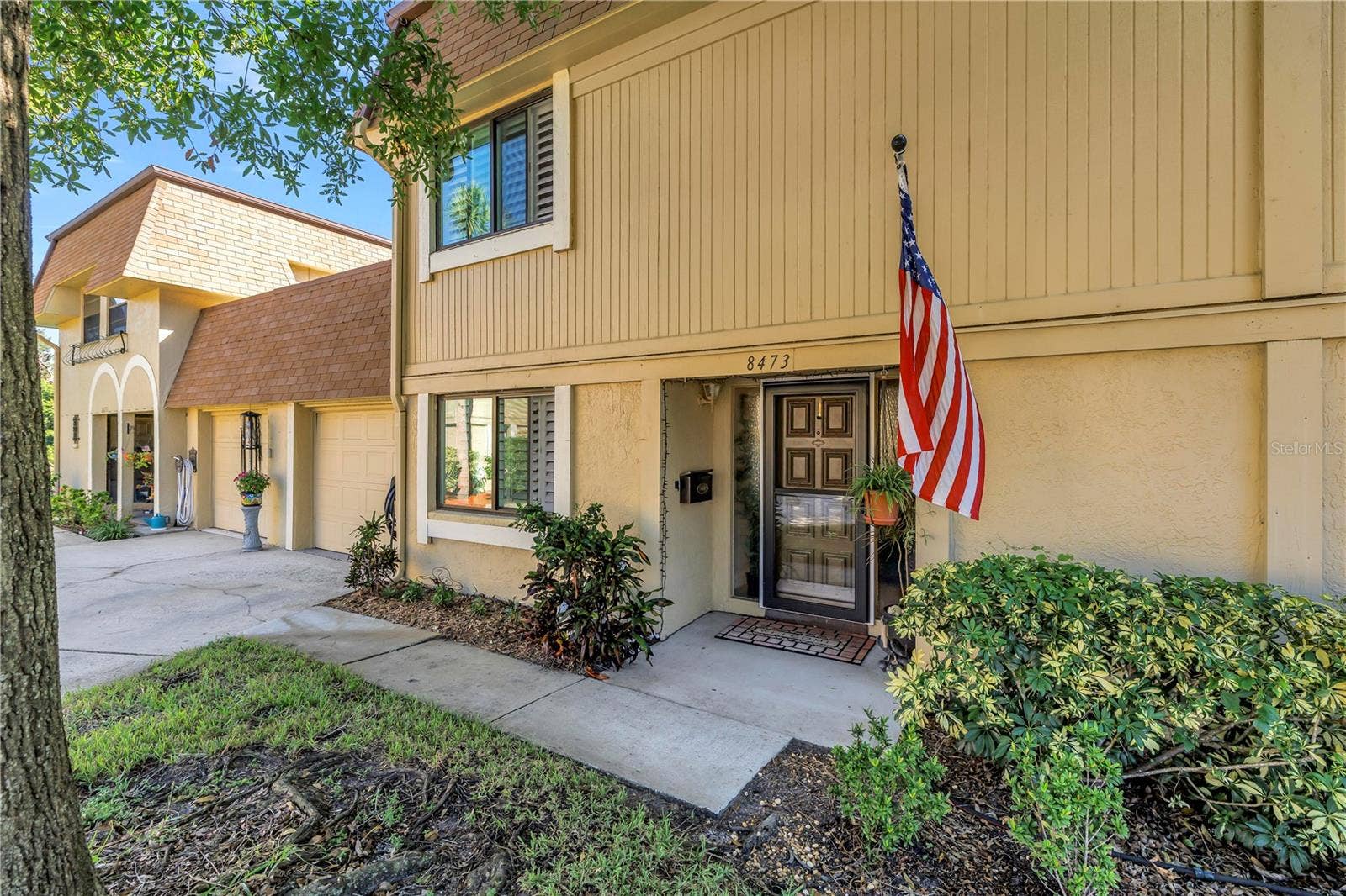 8473 17TH STREET N, St Petersburg, FL 33702 Gorgeous Townhome