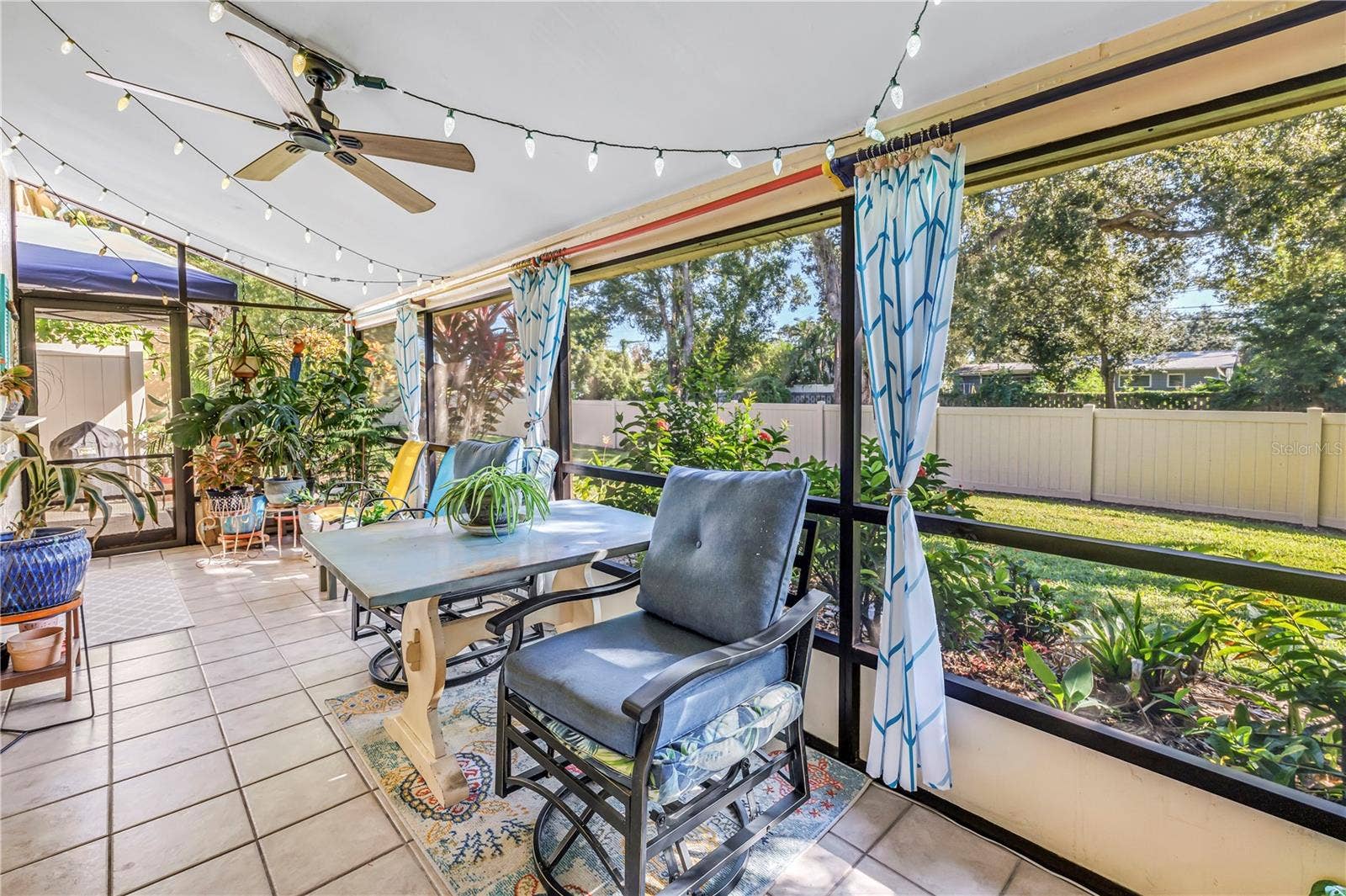 8473 17TH STREET N, St Petersburg, FL 33702 Lanai