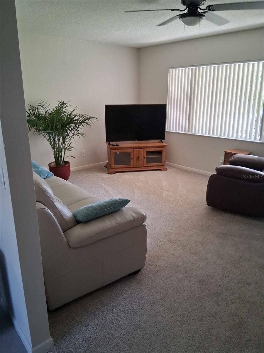 12465 MONARCH CIRCLE, Seminole, FL 33772 12465 MONARCH CIRCLE, Seminole, FL 33772