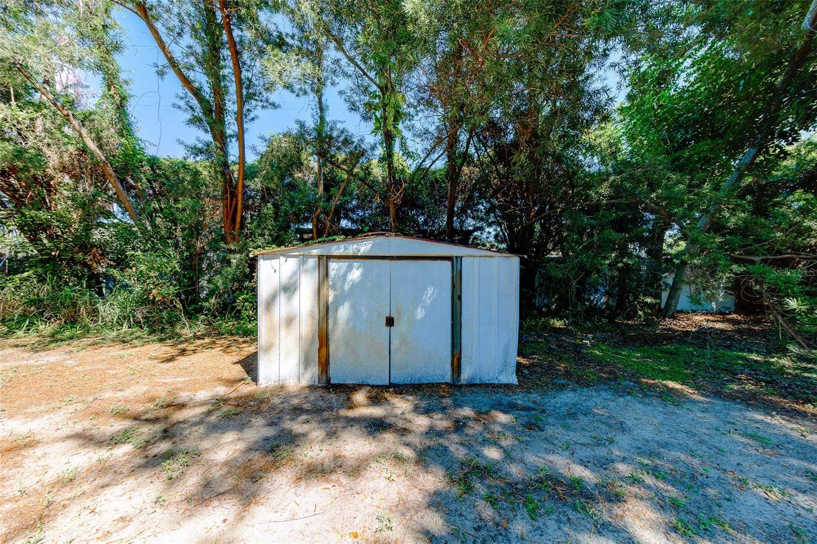 811 69TH AVENUE S, St Petersburg, FL 33705