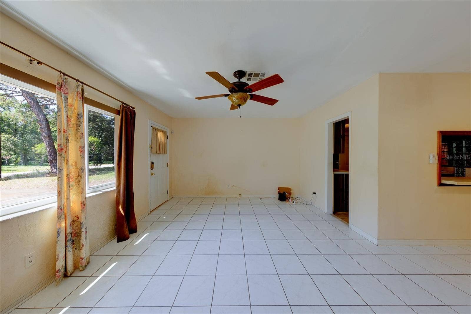 811 69TH AVENUE S, St Petersburg, FL 33705